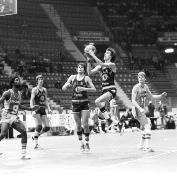1975-489 Solnas Nr 4 Anders Björklund